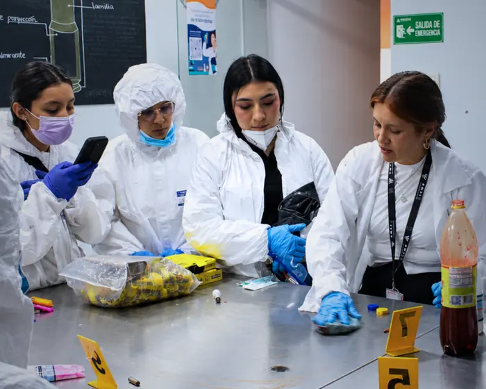 Inscríbete — Universidad Merani